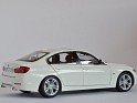 1:18 Paragon Models BMW 335I F30 2011 Blanco. Subida por Ricardo